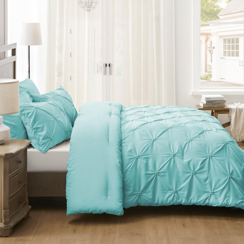 King Size Aqua Blue Pintuck Comforter Set D669268