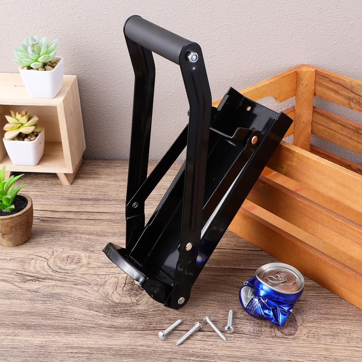 Wall Mounted Can Crusher with Folding Handle K4379