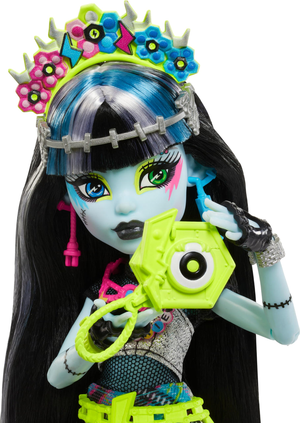 Monster High Doll with Glam Outfit & Festival Themed Accessories R945639