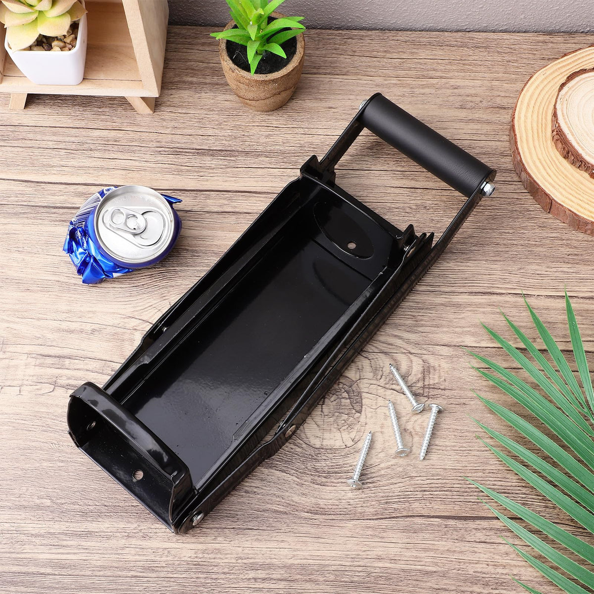 Wall Mounted Can Crusher with Folding Handle K4379